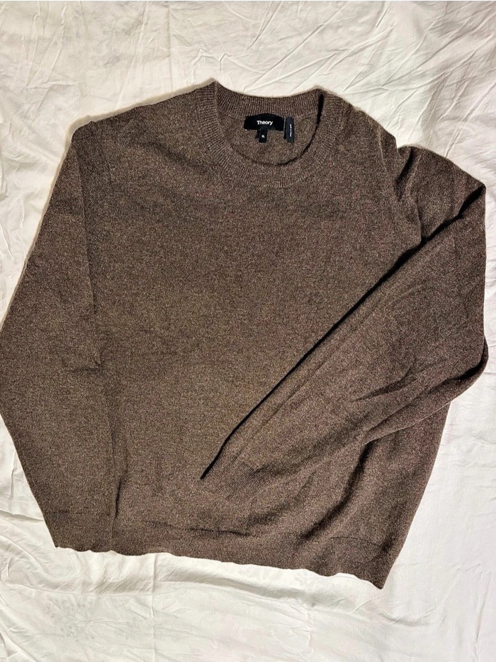 Theory Hilles Crewneck Sweater in Cashmere